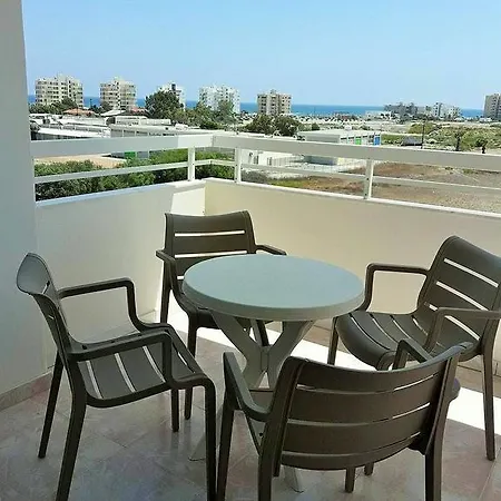 401 Dhalia Court Apartament Larnaca